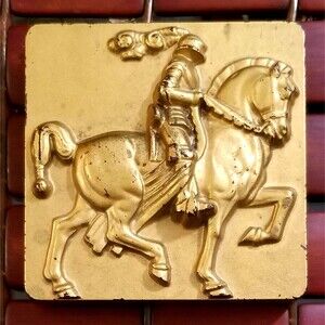 Vintage 1930’s Armored Knight on Horseback Hickok Bakelite Jewelry Box
